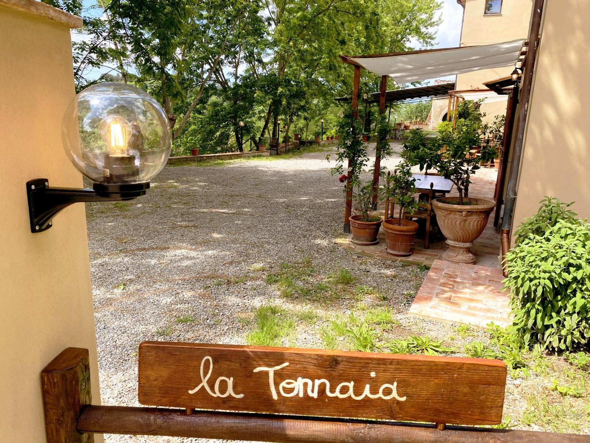 Ferienwohnung La Tonnaia Lari Exterior foto